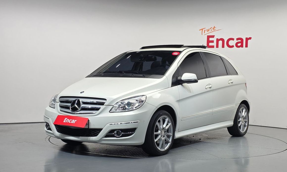 Mercedes-Benz B-Class 2011