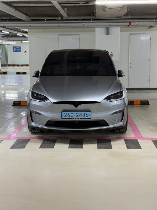 Tesla Model X 2026