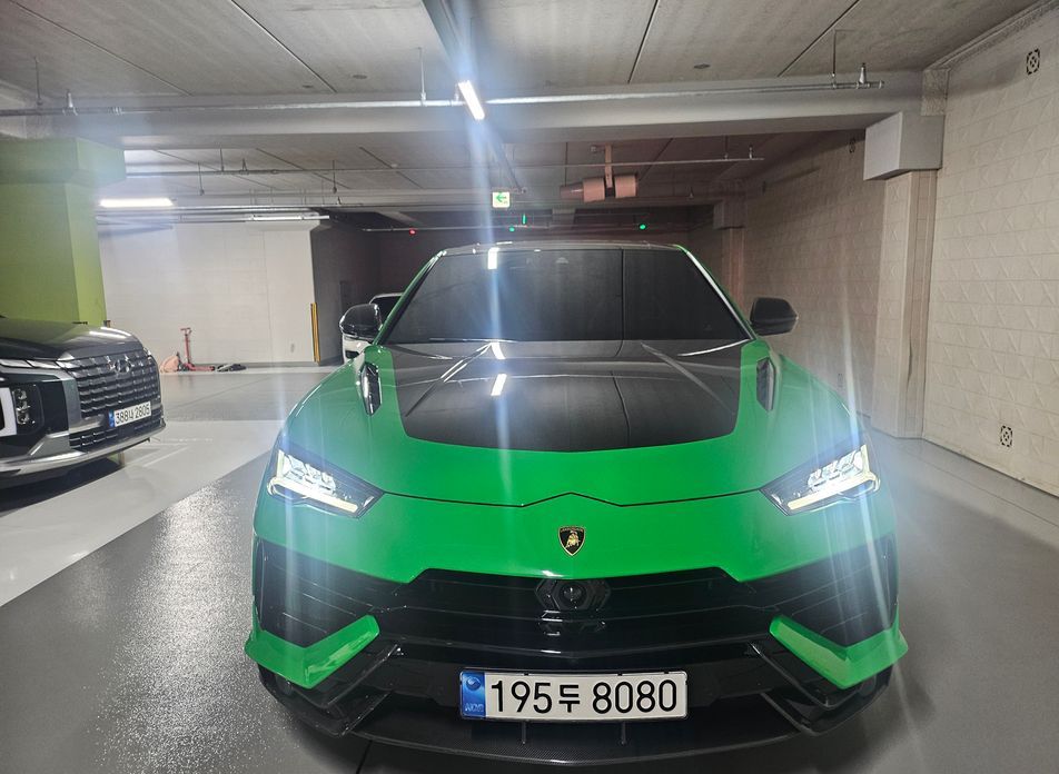 Lamborghini Urus 2024