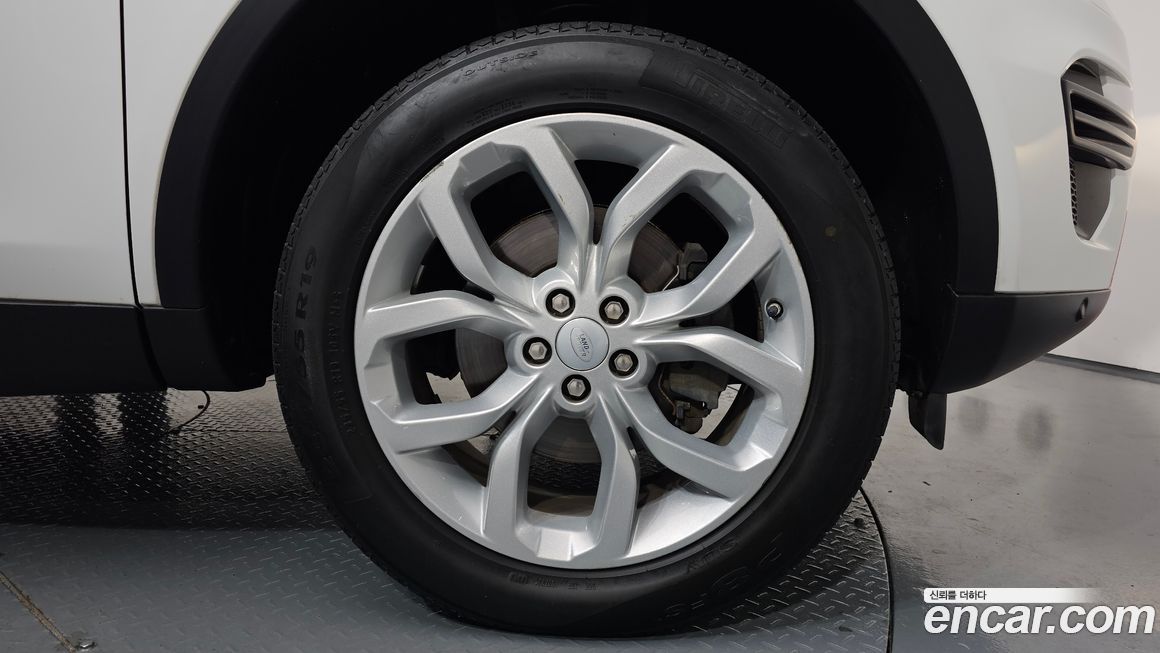 Land Rover Discovery Sport 2017