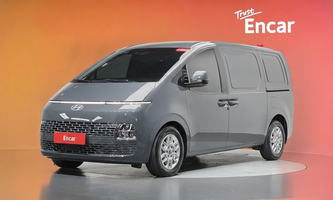 Hyundai Staria 2025