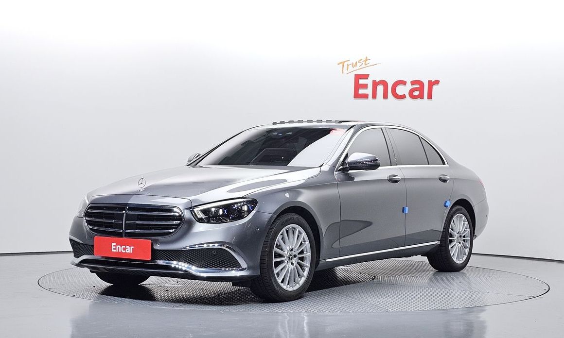 Mercedes-Benz E-Class 2021