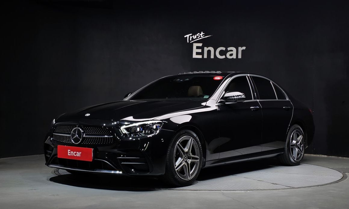 Mercedes-Benz E-Class 2023