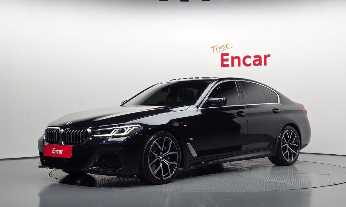 BMW 5-Series 2023