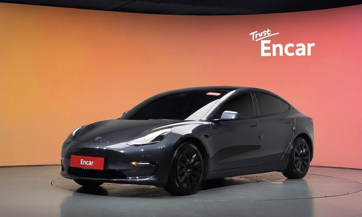 Tesla Model 3 2022