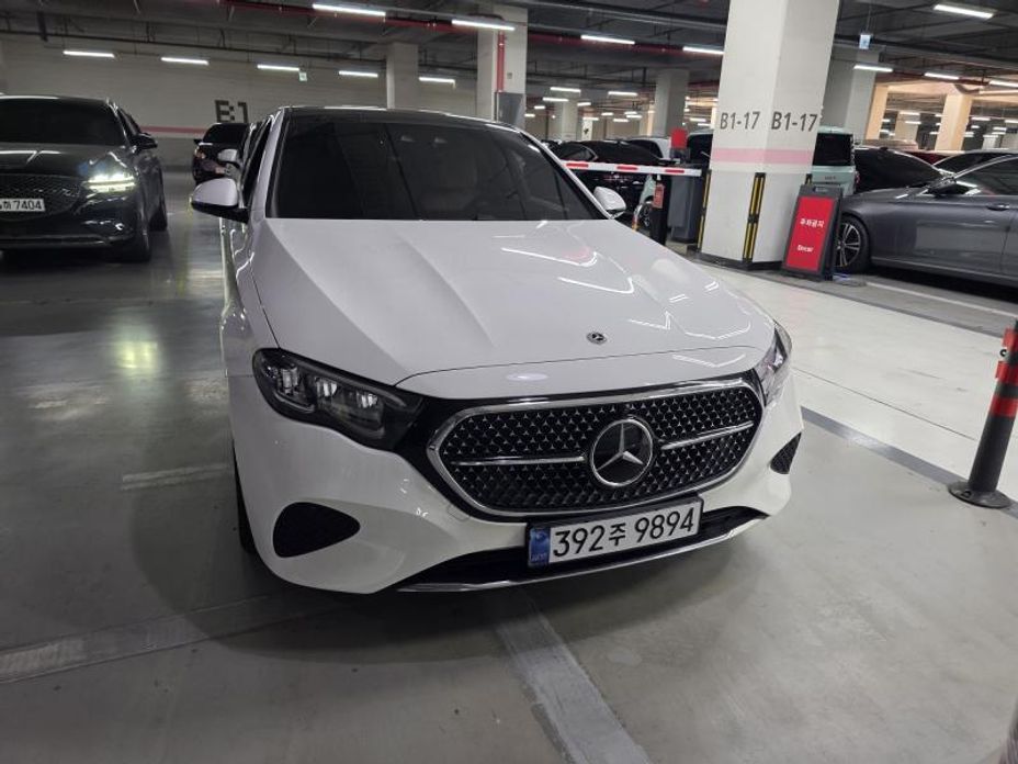 Mercedes-Benz E-Class 2025