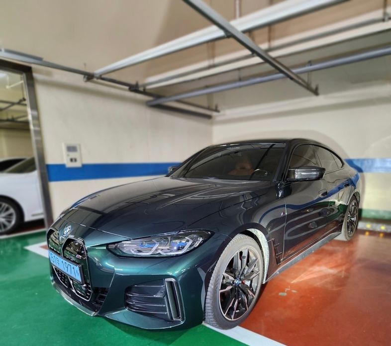 BMW i4 2024