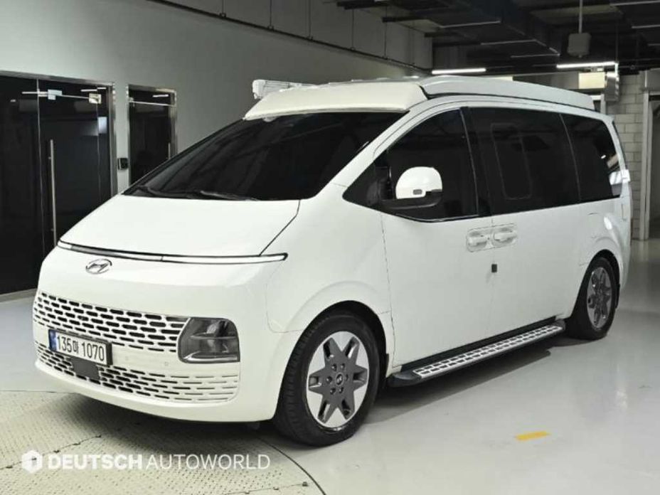 Hyundai Staria 2023