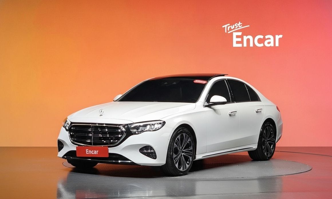 Mercedes-Benz E-Class 2024