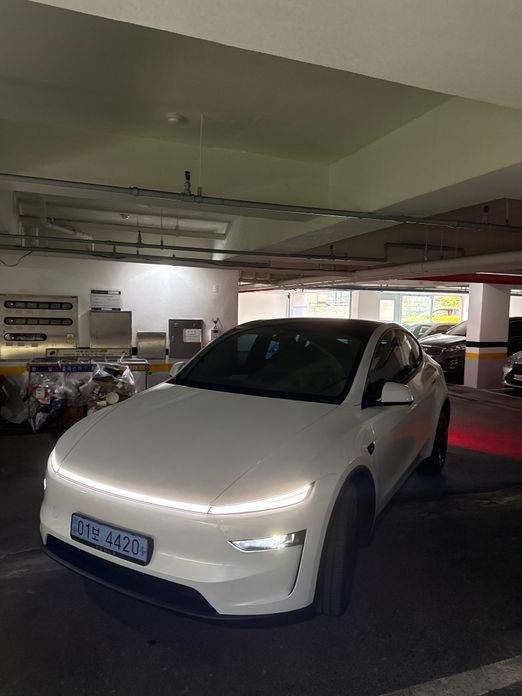 Tesla Model Y 2026