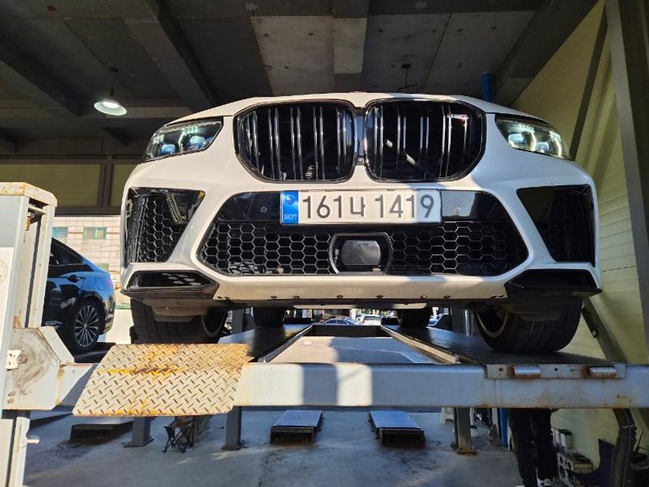 BMW X5M 2023