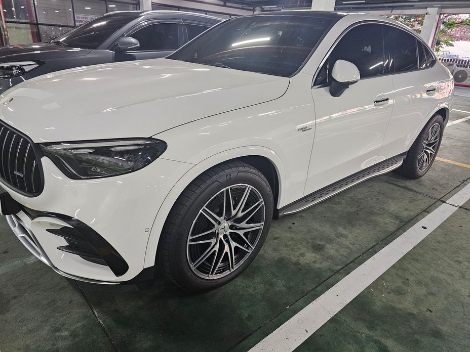 Mercedes-Benz GLC-Class 2025