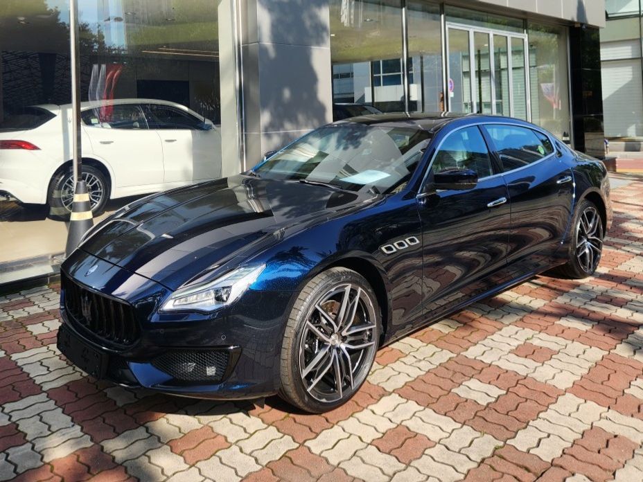 Maserati Quattroporte 2023
