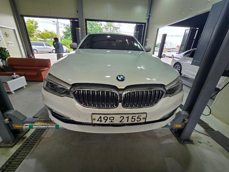 BMW 5-Series 2018