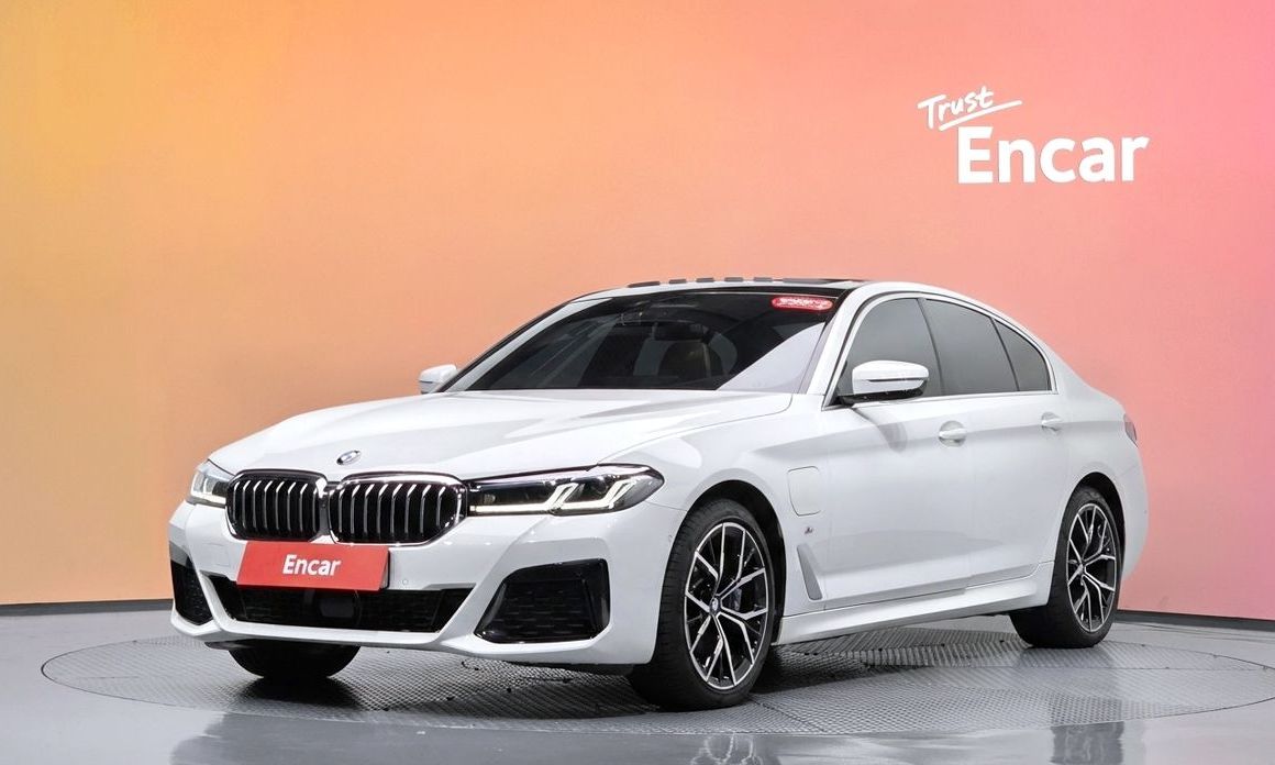 BMW 5-Series 2021