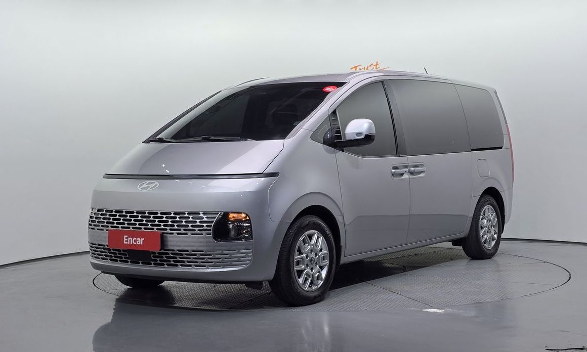 Hyundai Staria 2025