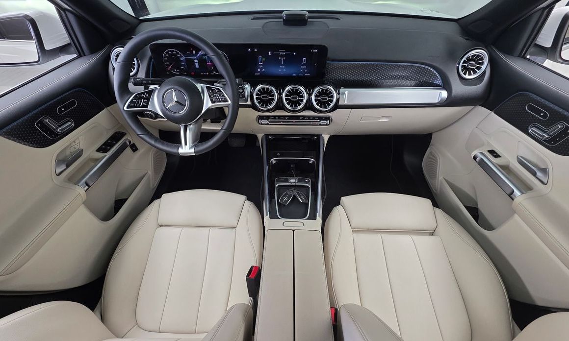 Mercedes-Benz GLB-Class 2024