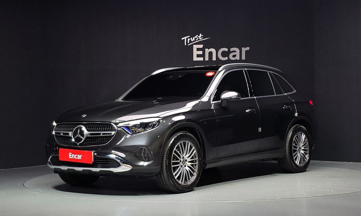Mercedes-Benz GLC-Class 2026