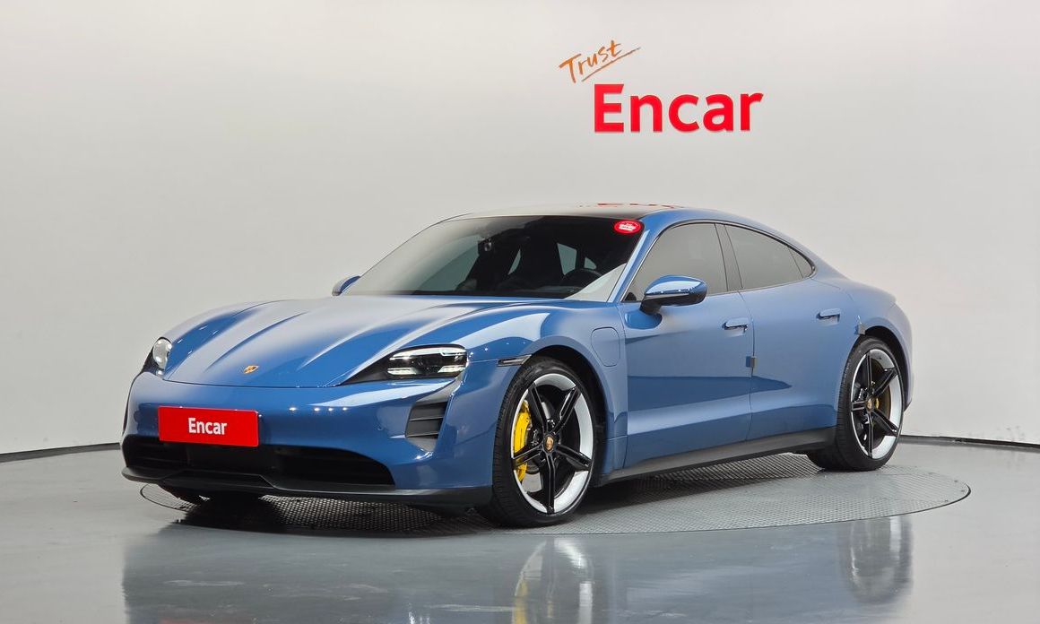 Porsche Taycan 2021