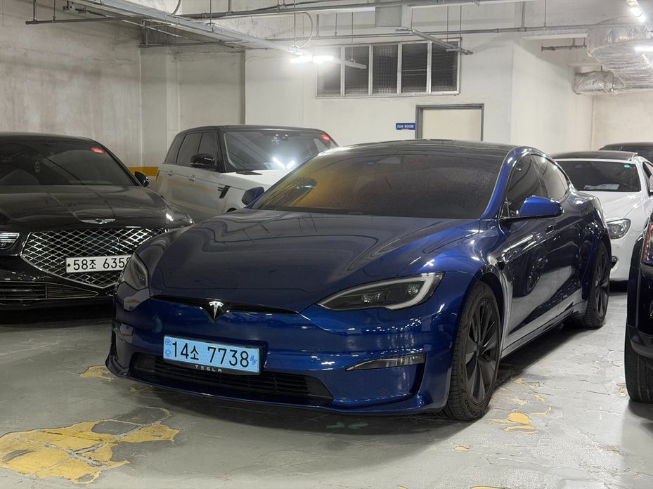 Tesla Model S 2023
