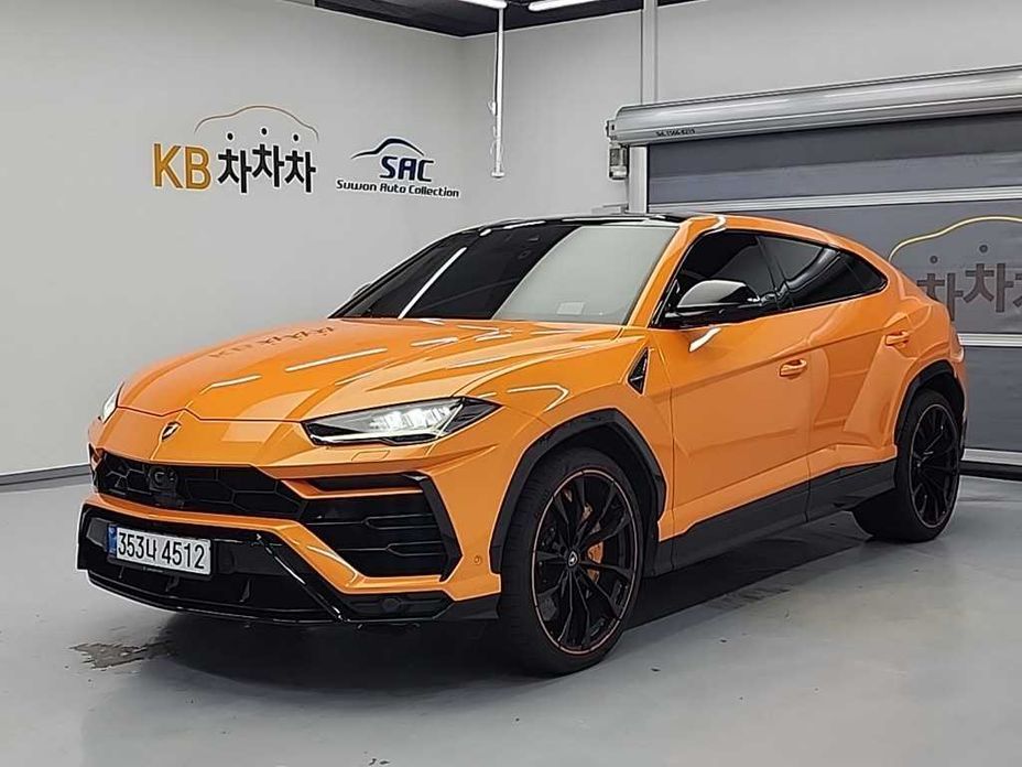 Lamborghini Urus 2021