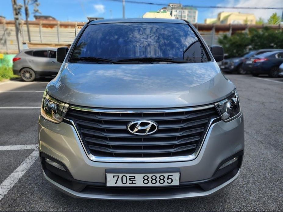 Hyundai Starex 2019