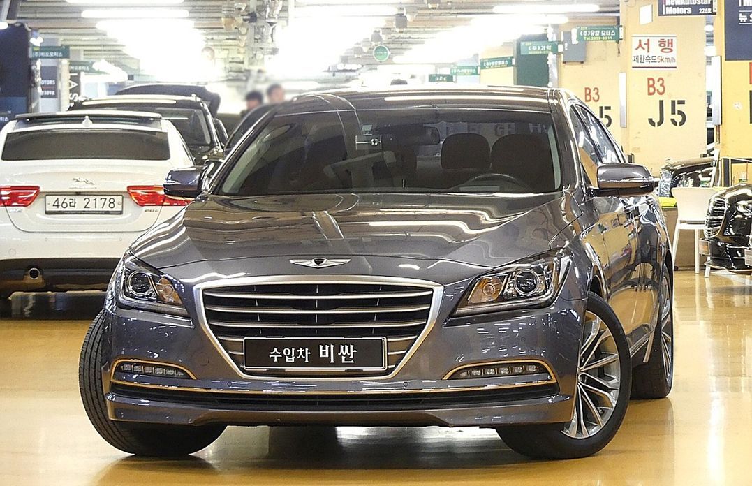 Hyundai Genesis 2016
