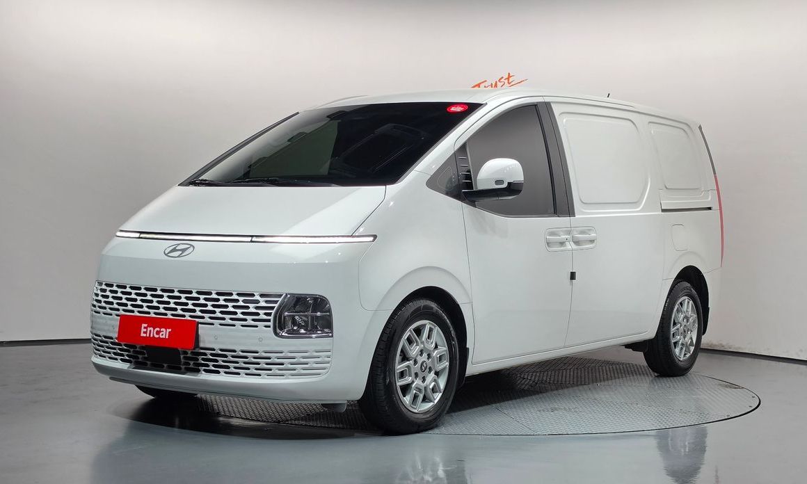 Hyundai Staria 2025