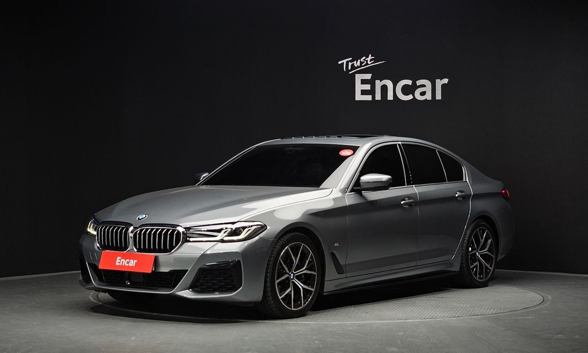 BMW 5-Series 2023