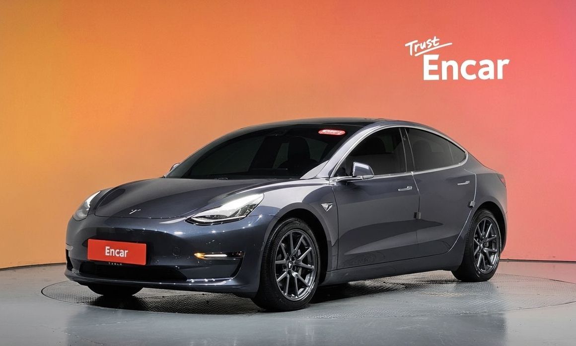 Tesla Model 3 2020