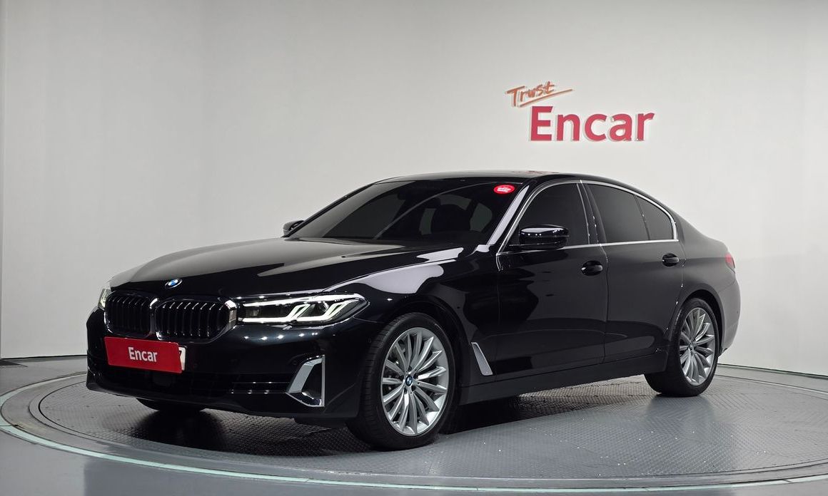 BMW 5-Series 2023