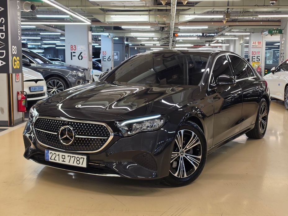 Mercedes-Benz E-Class 2025