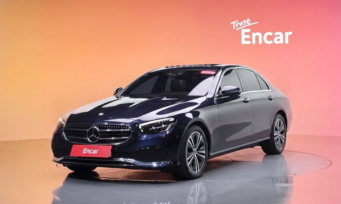 Mercedes-Benz E-Class 2022