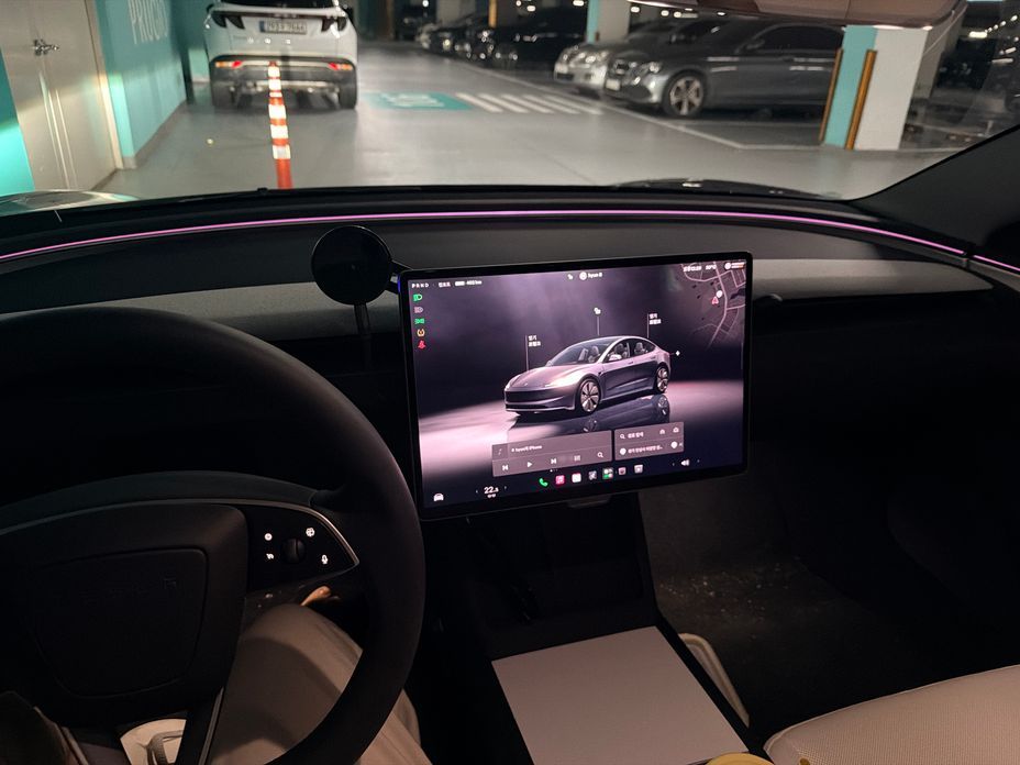 Tesla Model 3 2025