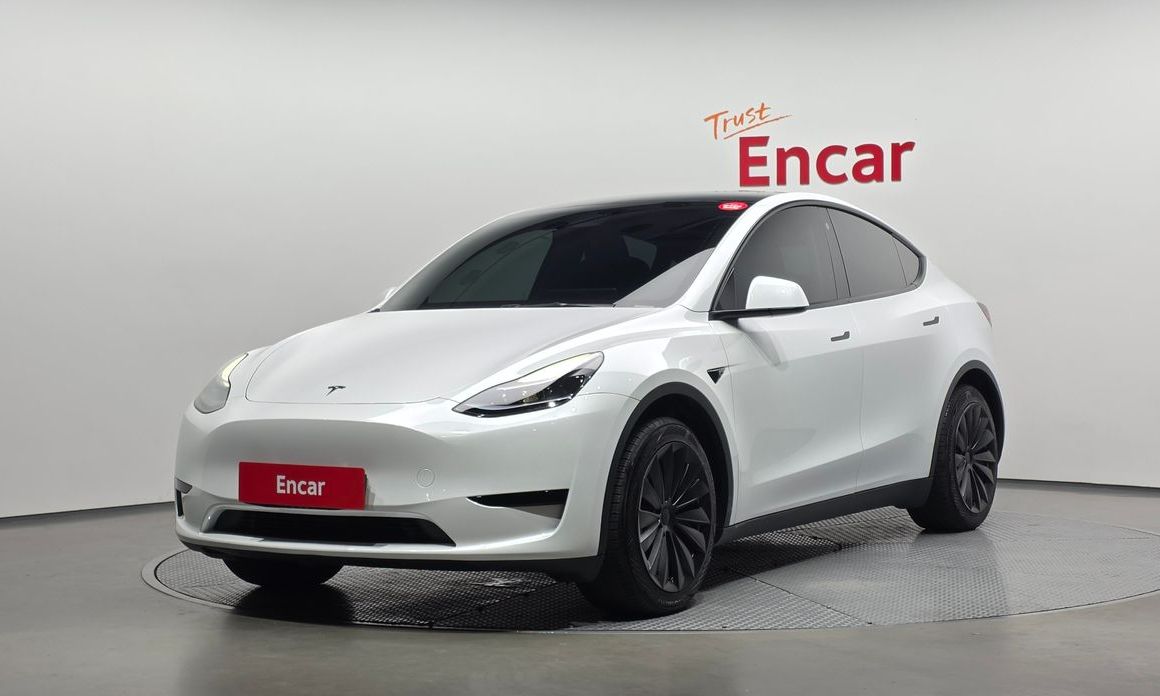 Tesla Model Y 2023