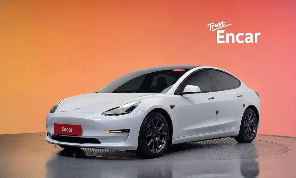 Tesla Model 3 2022