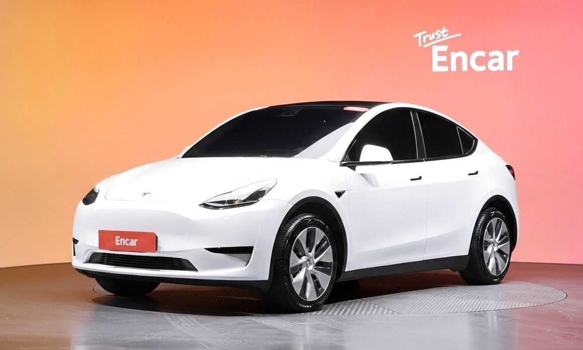 Tesla Model Y 2023