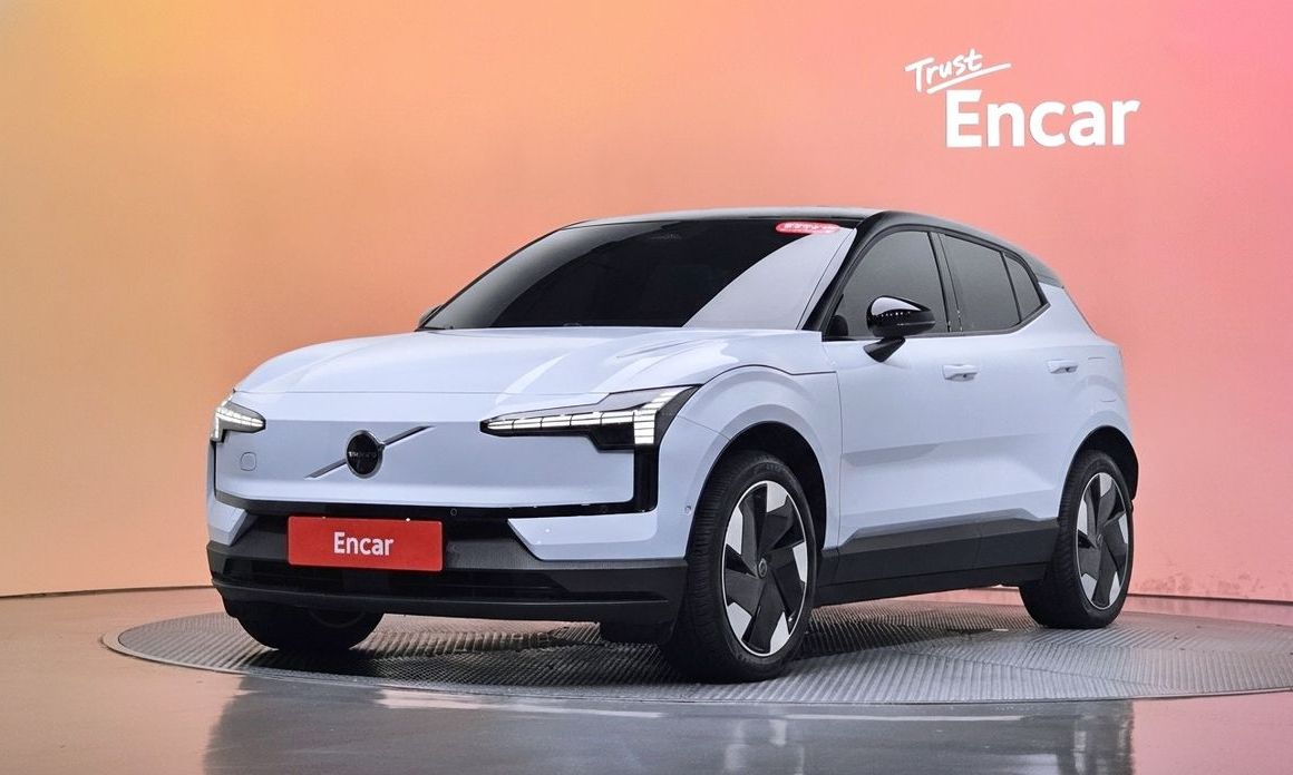 Volvo EX30 2026