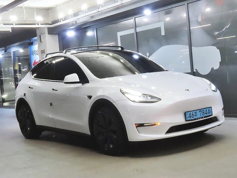 Tesla Model Y 2022