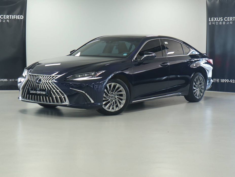 Lexus ES 2026