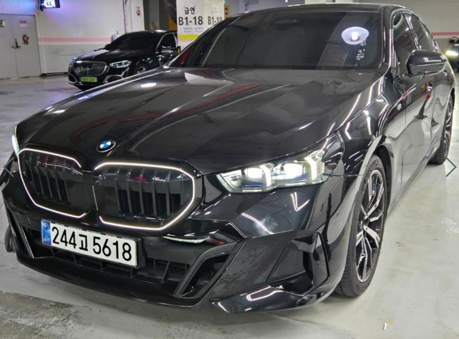 BMW 5-Series 2025