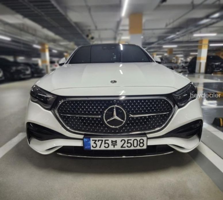 Mercedes-Benz E-Class 2025