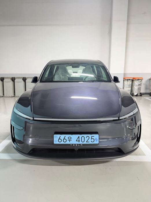 Tesla Model Y 2026