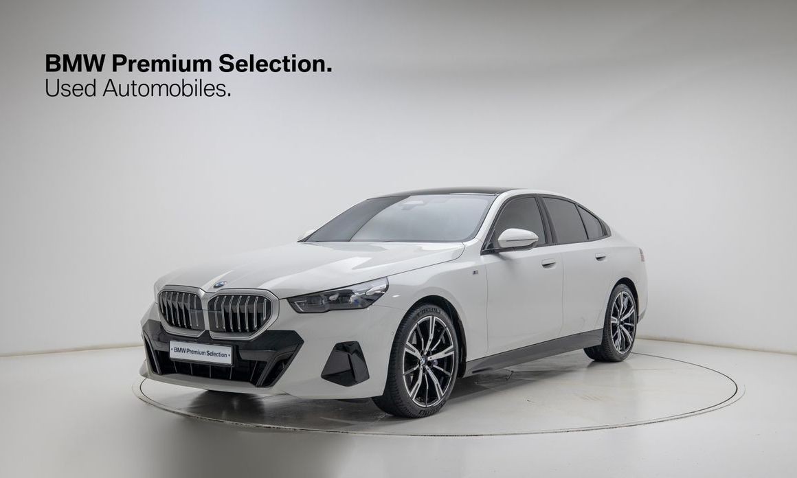 BMW 5-Series 2025