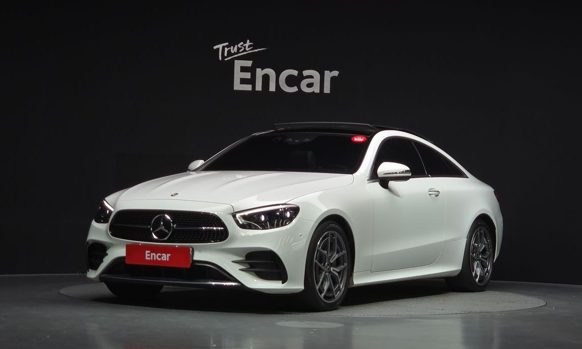 Mercedes-Benz E-Class 2022