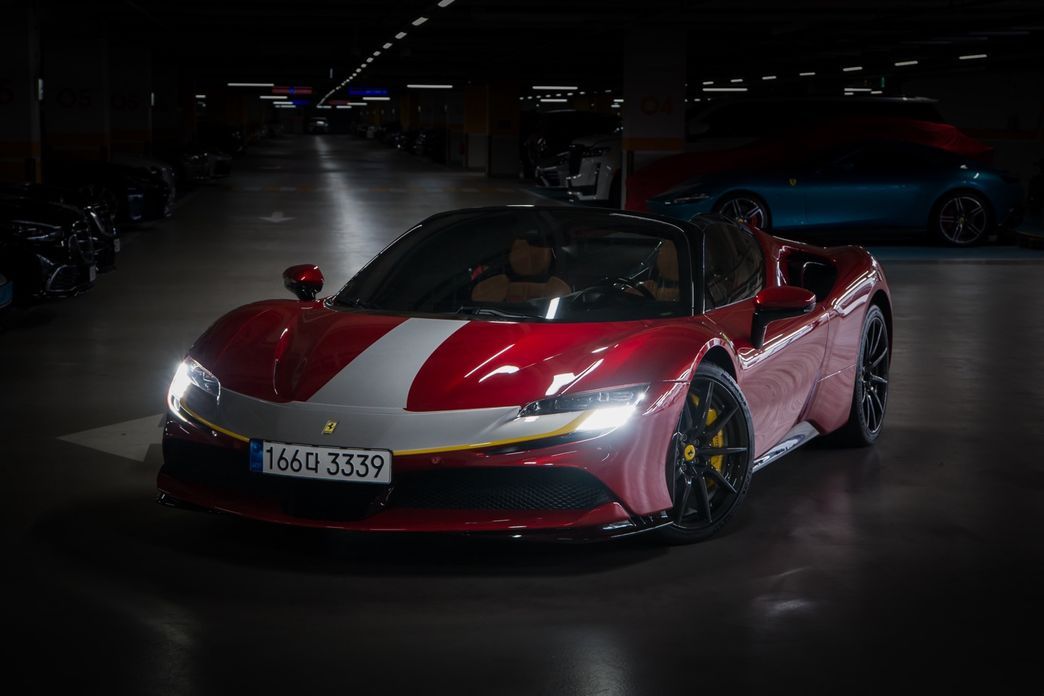 Ferrari SF90 2023