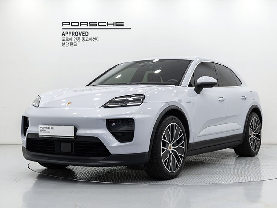 Porsche Macan 2025