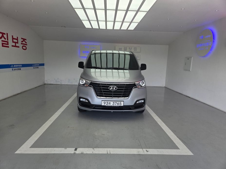 Hyundai Starex 2019