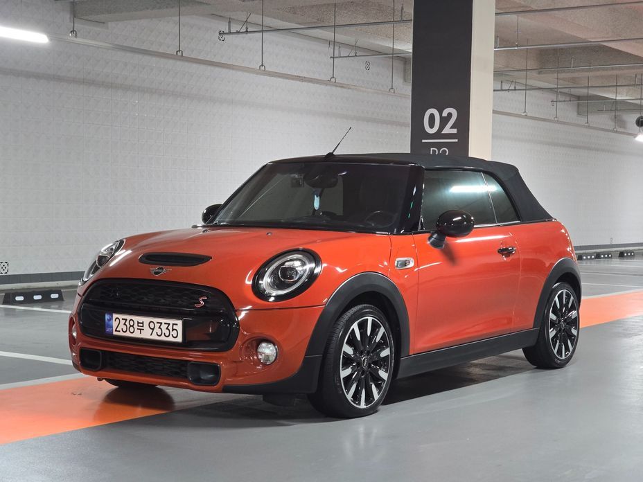 Mini Cooper Convertible 2019
