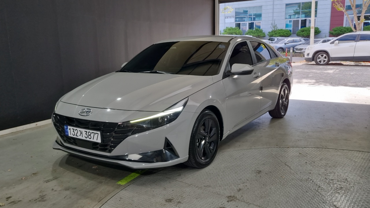 Hyundai AVANTE 2023
